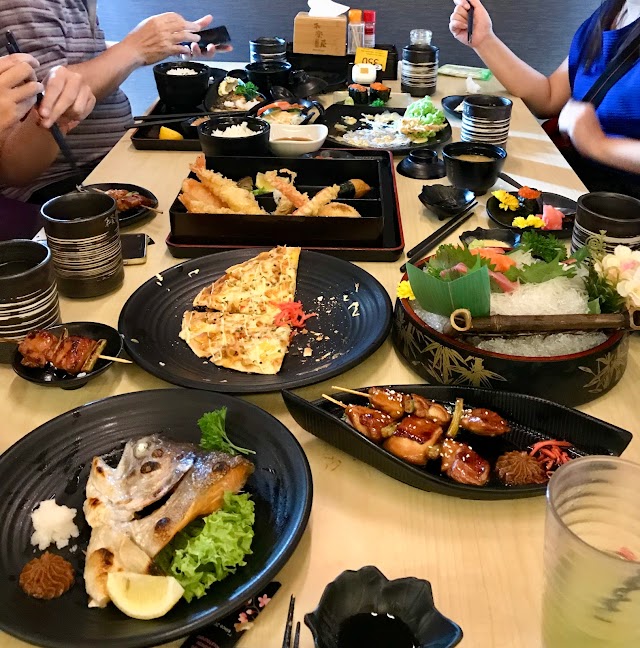 Warakuya Japanese Garden