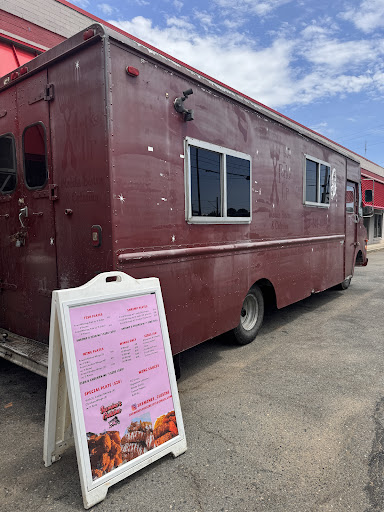 Jasmine's Cuisine Soul Food Truck - Thumbnail