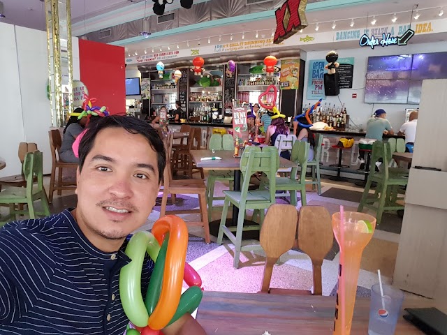 Senor Frogs