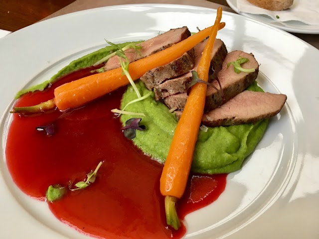 Pavuk - wine restaurant