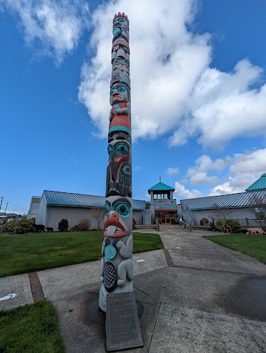 Umpqua Discovery Center Gallery - United States