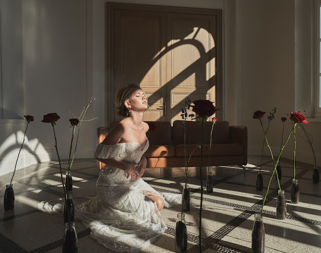 Heures d'ouverture de Stéphane Macré - Photographe de mode - mariage - femme - marque