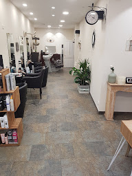 Photo n°7 de Coiffure Nature à Dijon (Salon de coiffure)