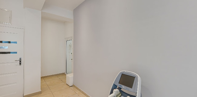 PERFECT ESTETIC, Endermologia lpg, Kriolipoliza, Fala Uderzeniowa STORZ, Salon Kosmetyczny - Kraków - Lekarz