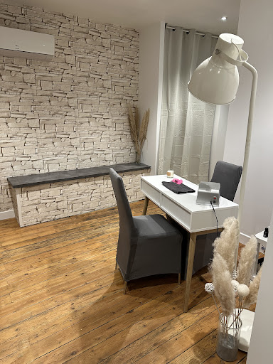 Atelier B ( salon de coiffure, institut de beauté, massages et relaxation) - Thumbnail