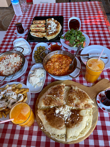 Efe Fırın Bazlama Dükkanı