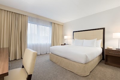 Photos of Embassy Suites by Hilton Milwaukee Brookfield
