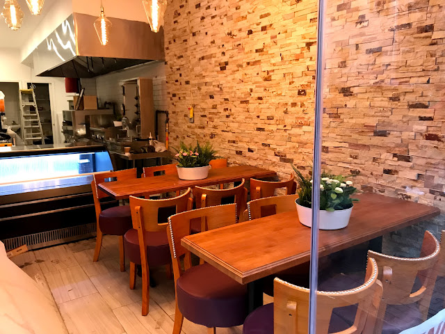 Lava Shawarma by null