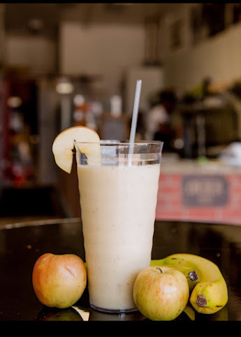 THE SAMMICHE SHOPPE- Inglewood by null