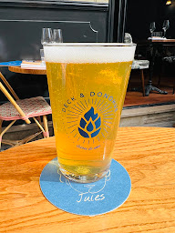 Photo n°33 de Jules Café Restaurant (Paris 5) à Paris (Bar à vin)