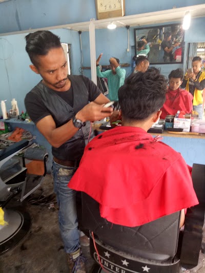 Photos of 💈 Wak Rem's