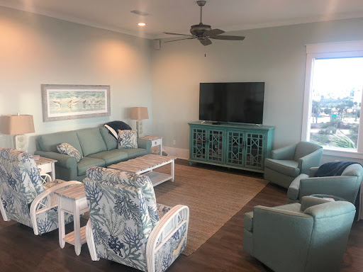 Fowhand Furniture - Thumbnail