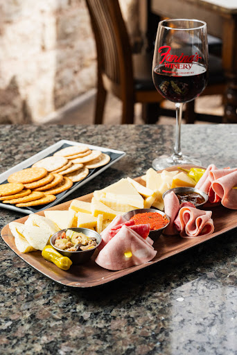 Farina's Winery & Cafe Grapevine - Thumbnail