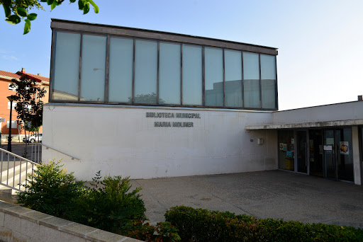 Biblioteca Pública Municipal María Moliner