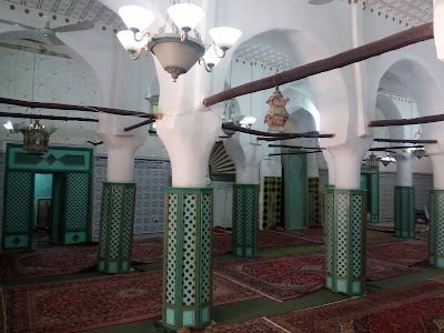 Photos of **مسجد الفاتح عقبة بن نافع **