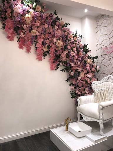 Retreat Beauty Clinic - Thumbnail