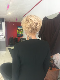 Photo n°8 de Cécilia Vérité - Coiffure à Toulouse (Salon de coiffure)