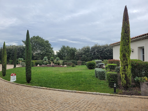 Photo de EDEN JARDIN (entretien jardins et piscines)