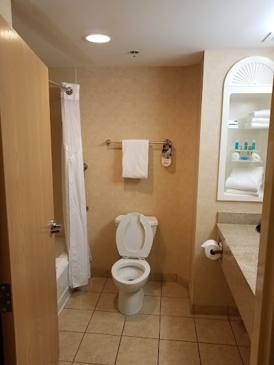 Photos of Holiday Inn Express & Suites Morristown
