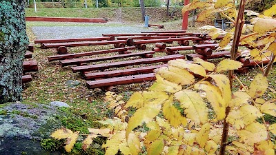 Photos of &Auml;&auml;sm&auml;e K&uuml;laplats