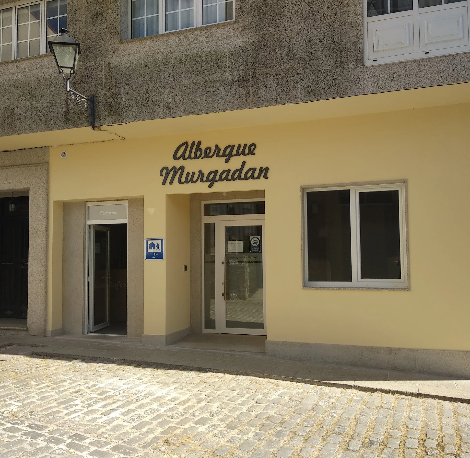 Albergue & Rooms Murgadán