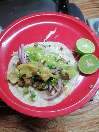 Mariscos Y Tacos El Chore 2 - Thumbnail