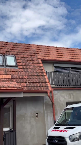 MHouseCleaning | Čistenie striech-Čistenie fasád-Čistenie dlažieb-Tepovanie - Trnava
