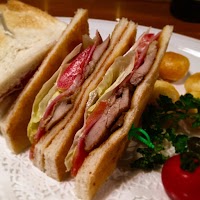 バーラウンジグロット