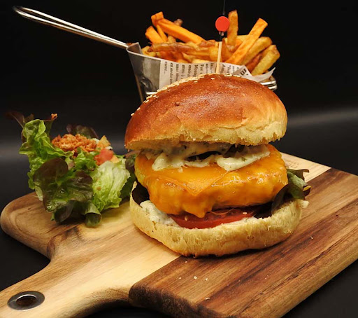 Photo 10 - Ermitage burger font Romeu