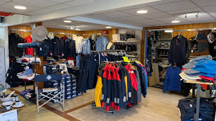 Photo n°3 de AD NAUTIC Deauville à Deauville (Magasin d'articles de ski nautique)