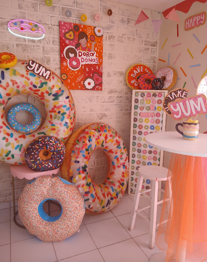 Dora Donas - Visual