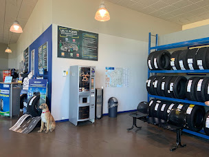 Photo n°2 de Euromaster Léveillard Pneus - Neuville à Martin-Église (Magasin de pneus)