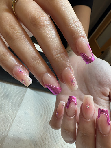 Chi Chi Nails & Beauty