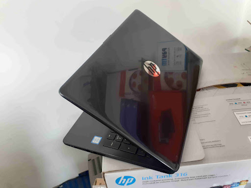 SANDYBRIDGE LAPTOP STORE.  post image