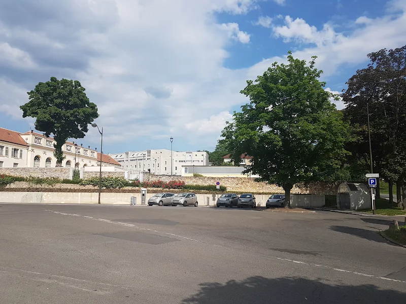 Autolib - Hôtel de Ville de Clichy-sous-Bois photo