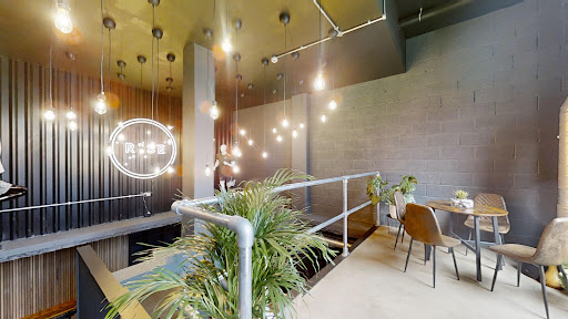 R1SE Urban Spa & Studio