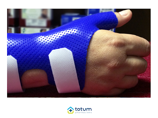 Le saviez-vous ?
L’attelle thermoformée, plus connue sous le nom d'orthèse, est un dispositif médical qui permet de soulager des douleurs articulaires et de stabiliser l'articulation.
Leur particularité ? Nous les concevons sur place avec vous pour assurer un confort optimal. Vous pourrez repartir immédiatement avec votre orthèse créée sur-mesure.