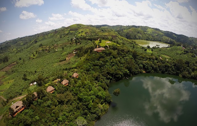 PAPAYA LAKE LODGE