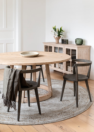 Lynfords Furniture Blenheim - Thumbnail