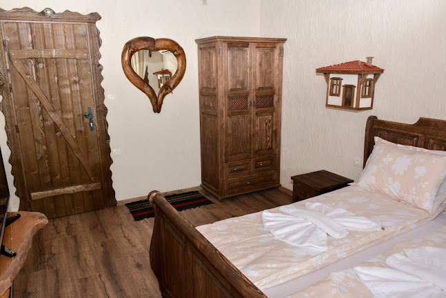 8214, област Бургас, с.Медово, ул. Райна Княгиня