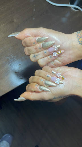 BayLuxNails