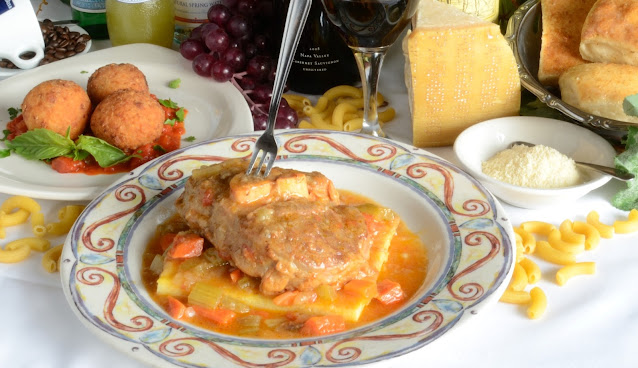Antonio's Piccolo Ristorante by null