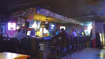 Roadhouse Bar & Grill