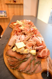 Photo n°6 de La Belle Rouge, Cave à grignoter à Saint-Jean-Saint-Nicolas (Caviste)