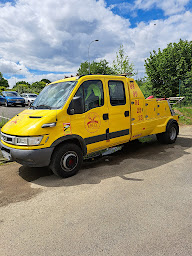 Photo n°2 de brécé auto mécanique à Brécé (Service de remorquage)