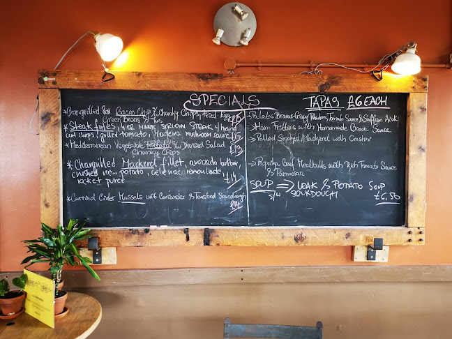Mud Dock Café