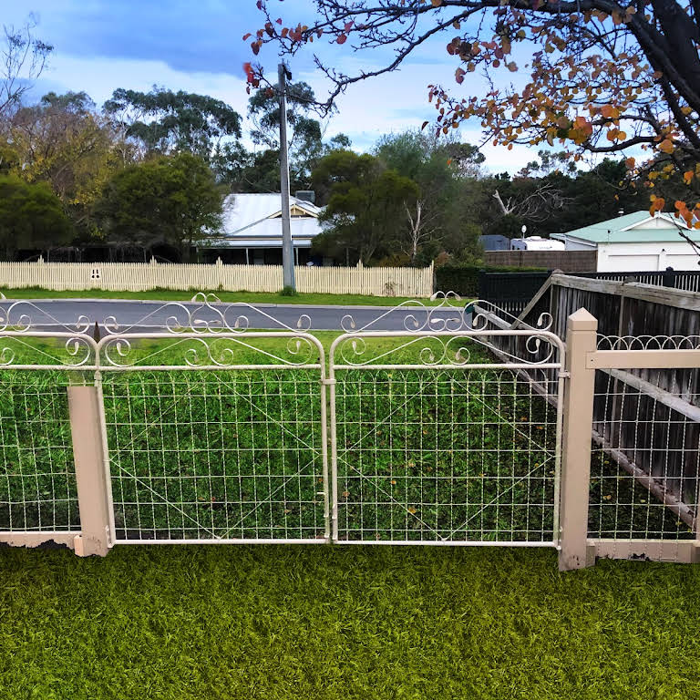 James' Fencing Somerville Mornington Peninsula Fencing Contractor