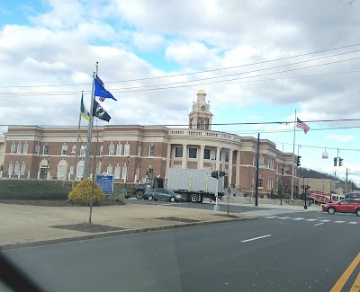 Hamden Memorial Town Hall