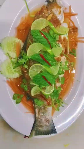 SIGNATURE Thai Food & European Food Restaurant