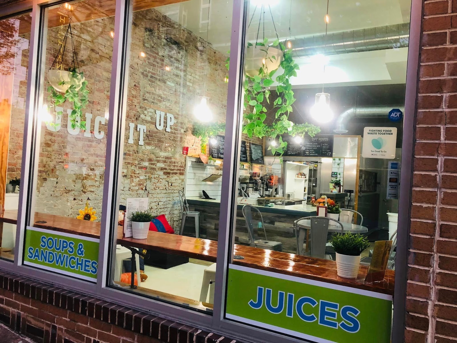 Urban Life Center & Juice Bar — photo 3